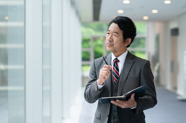 「やめさせる」ことはできるのか？